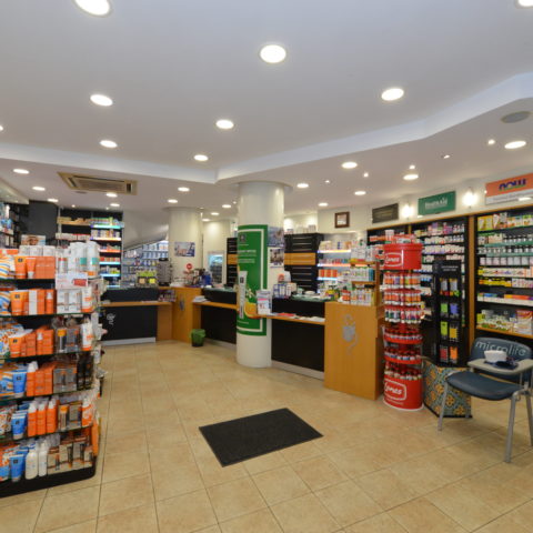 pharmacy-rontsis-inside-3